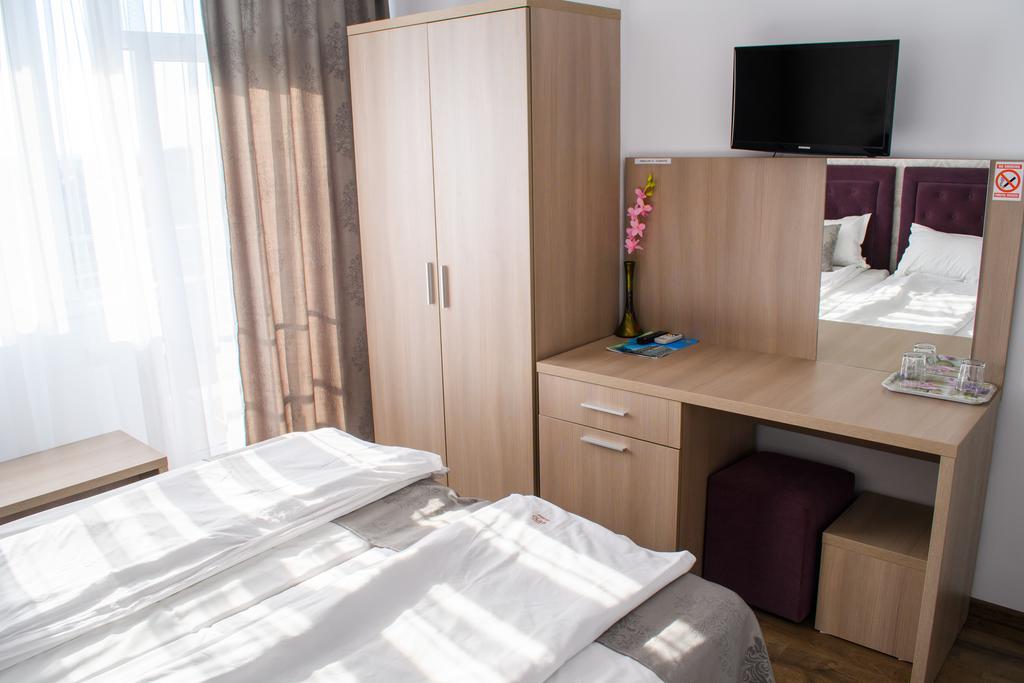 Hotel Clas 3*